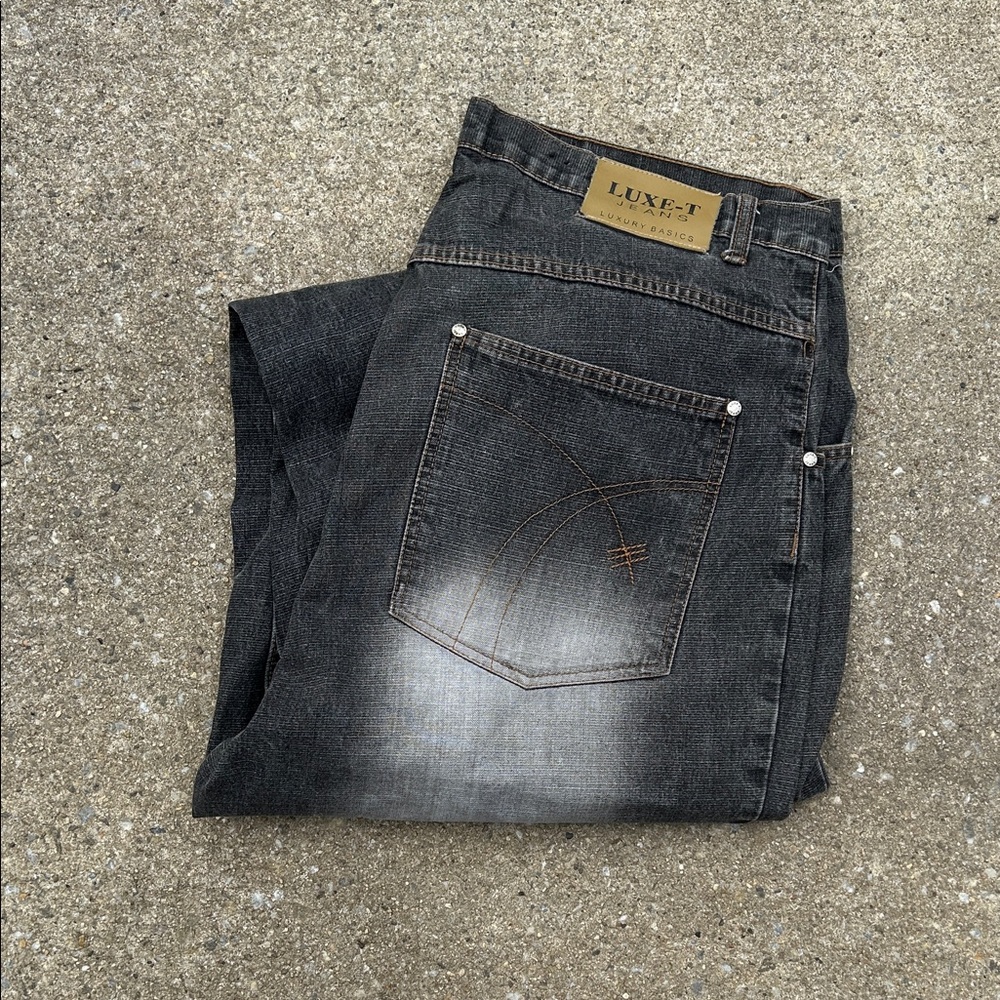 Luxe Men's Dark Gray Relaxed Jeans